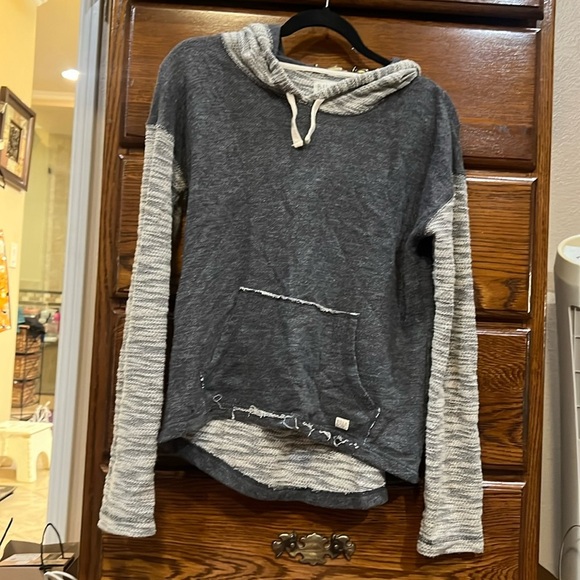 Billabong Sweatshirt - Picture 1 of 5